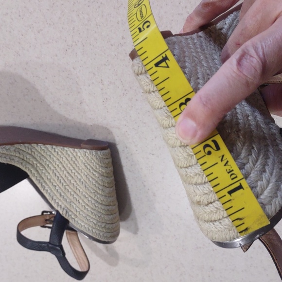 Cole Haan Black Leather Espadrille Wedge Sandals Size 9 Medium EUC - Picture 15 of 16